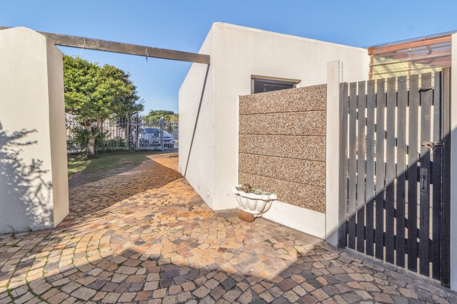 2 Bedroom Property for Sale in Tijgerhof Western Cape